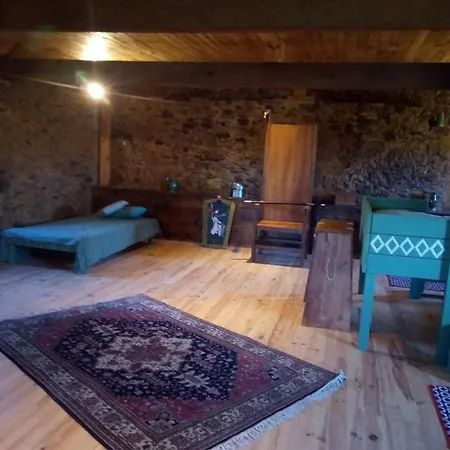 Le Chevalier Des Marettes Bed and Breakfast Airel