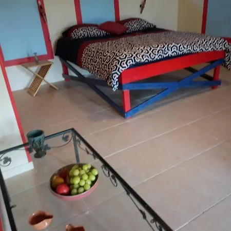 Le Chevalier Des Marettes Bed and Breakfast