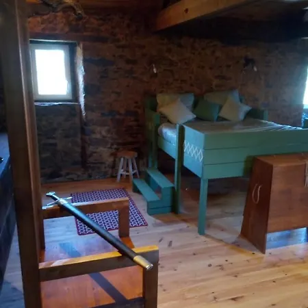 Le Chevalier Des Marettes Bed and Breakfast Airel
