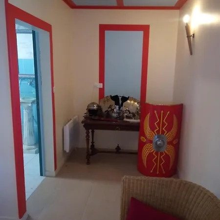 Le Chevalier Des Marettes Bed and Breakfast 3*